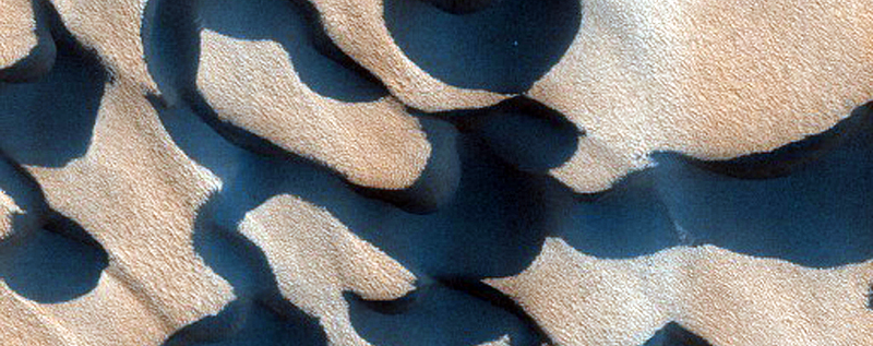 Illustration for article titled These Stunning New Photos of Mars Are Weirdly Earth-Like